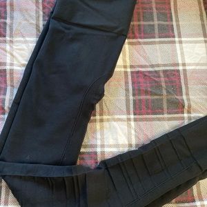 High waisted leggings